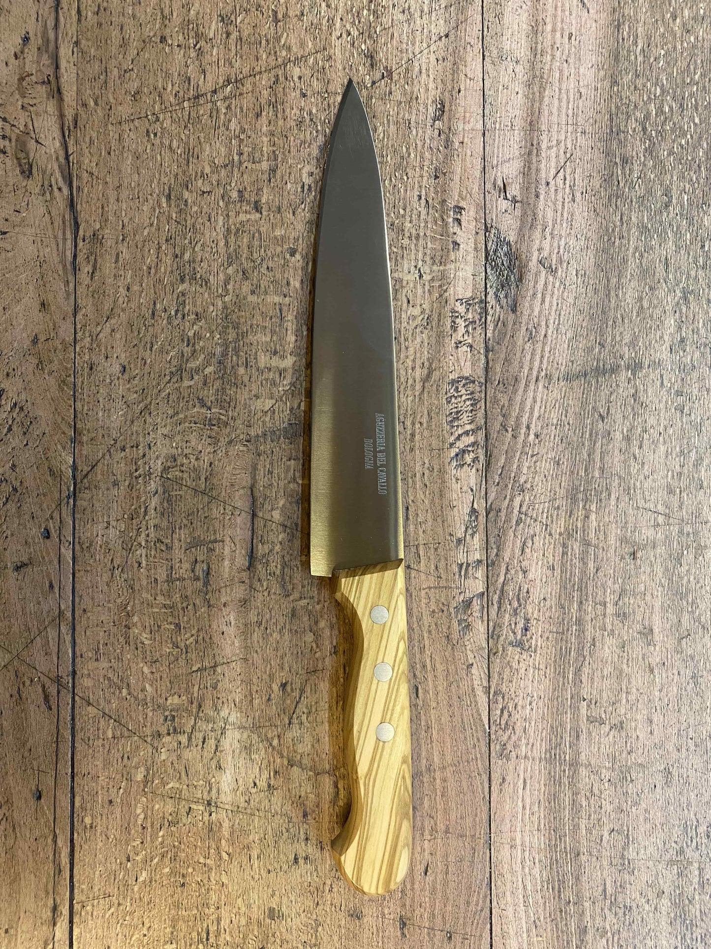 Coltello chef 20 cm con manico in ulivo
