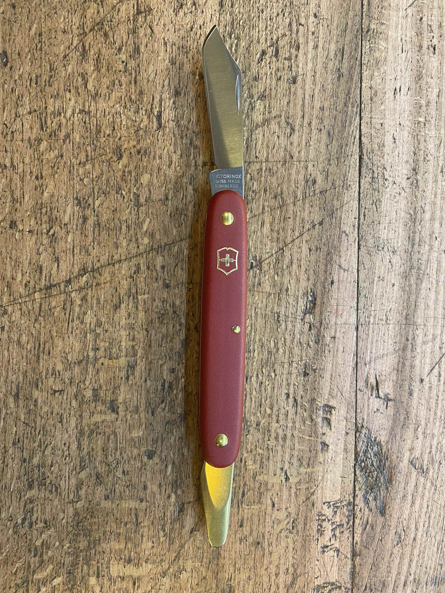 Grafting knife with Victorinox splint