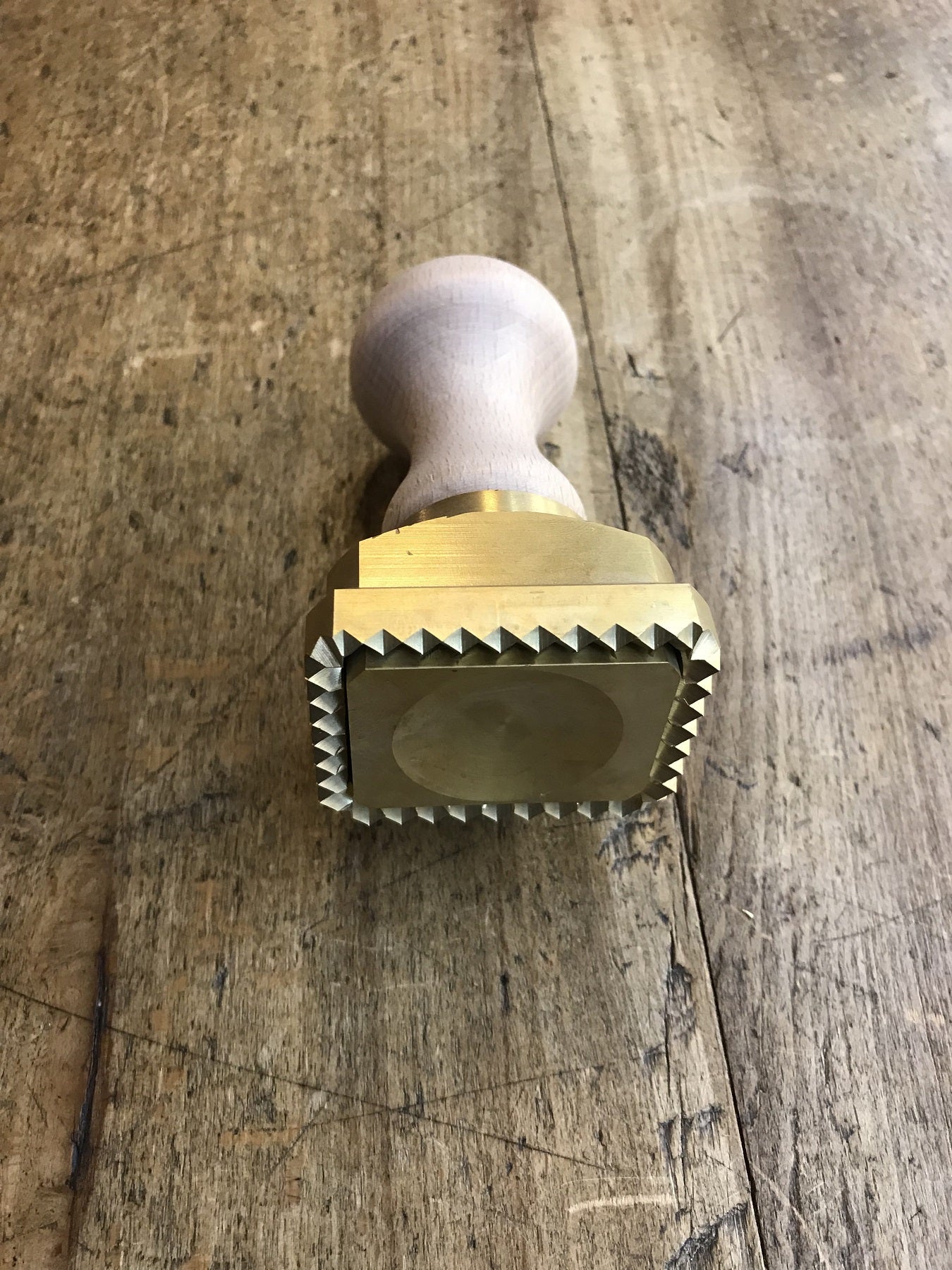 Rectangular festooned ravioli mold