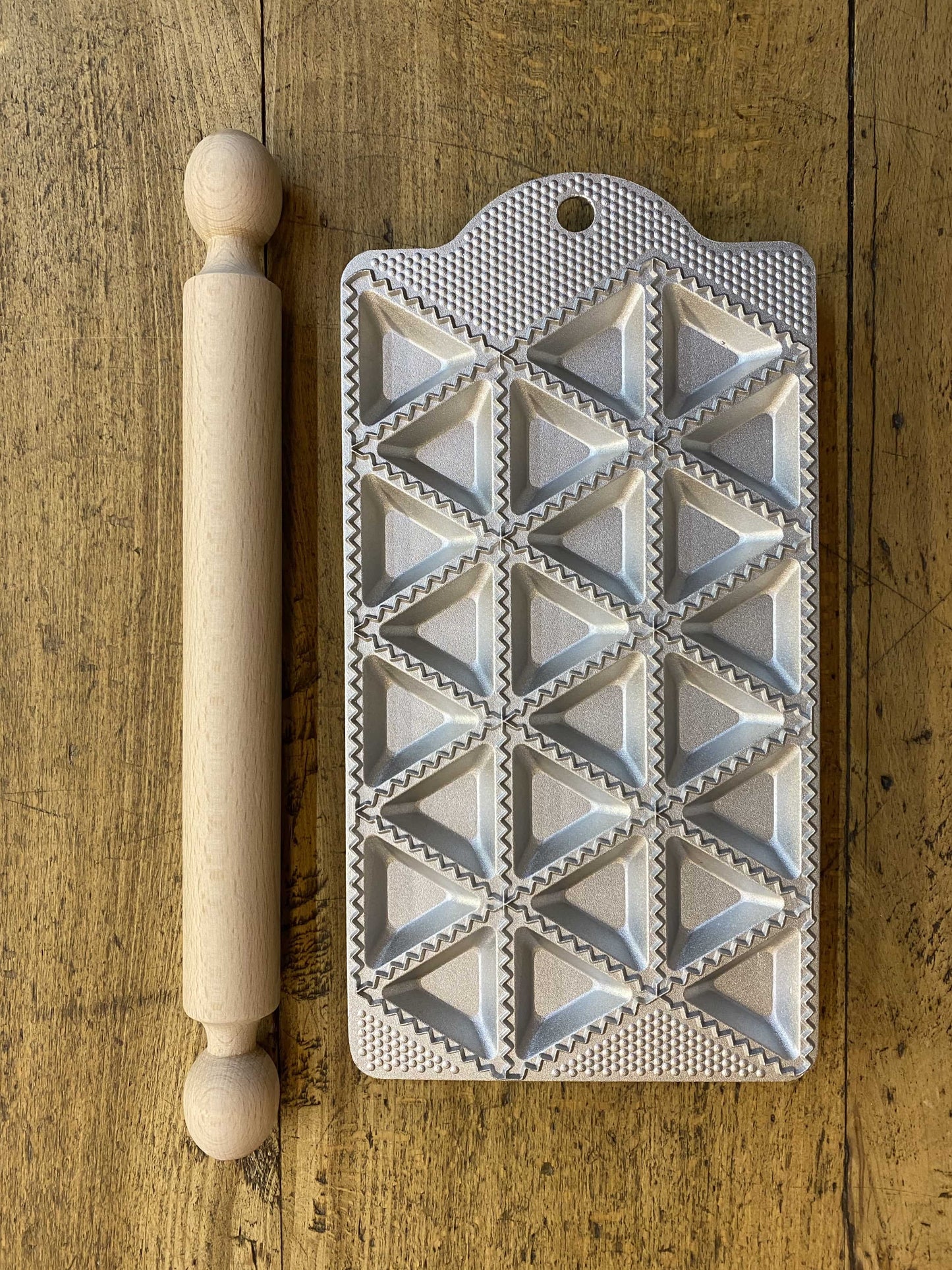 Stampo per 24 ravioli triangolari