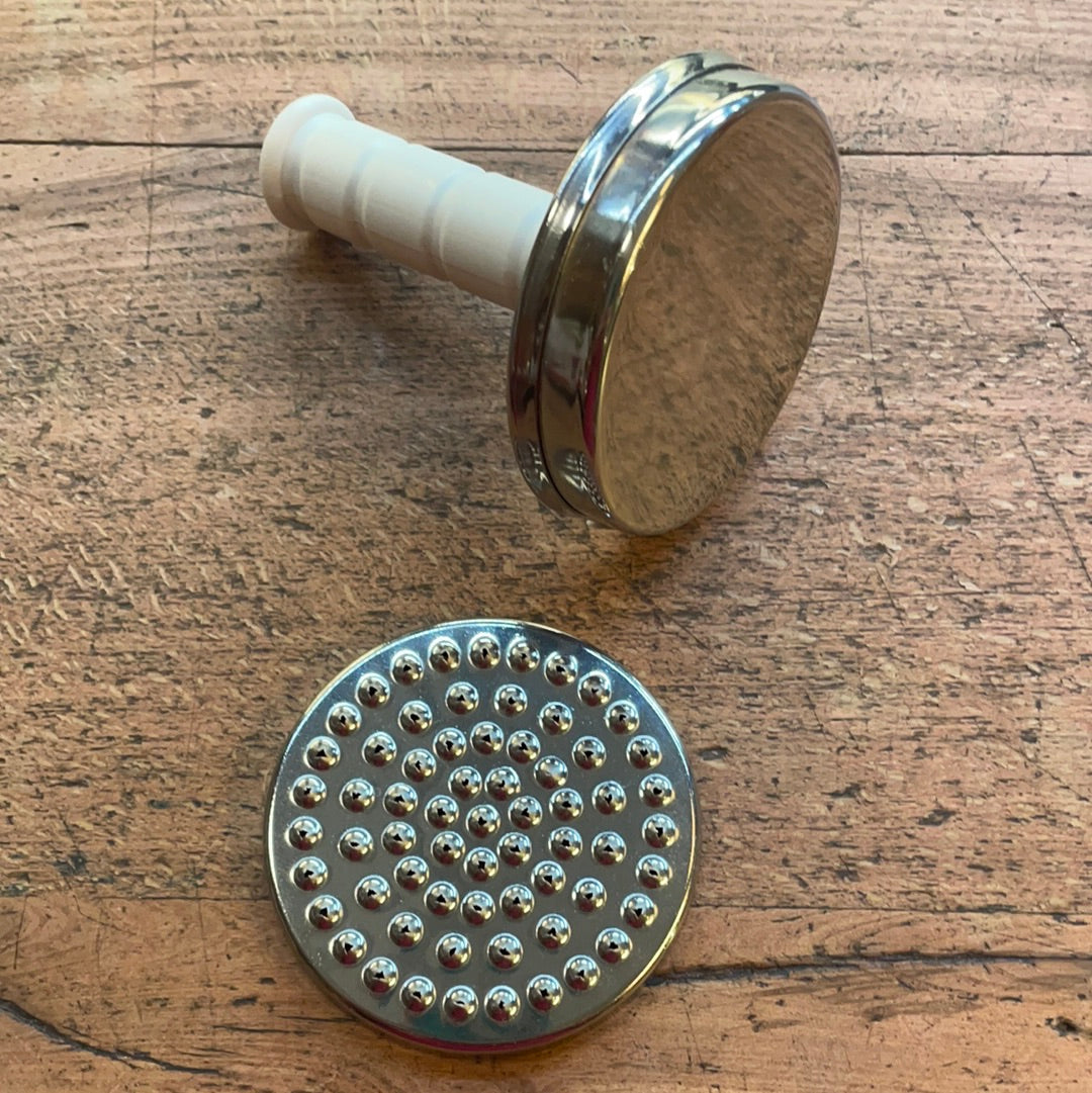 Meat tenderizer with tenderizer