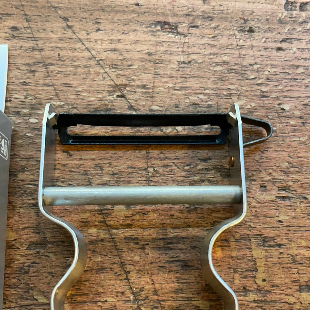 Victorinox vegetable peeler