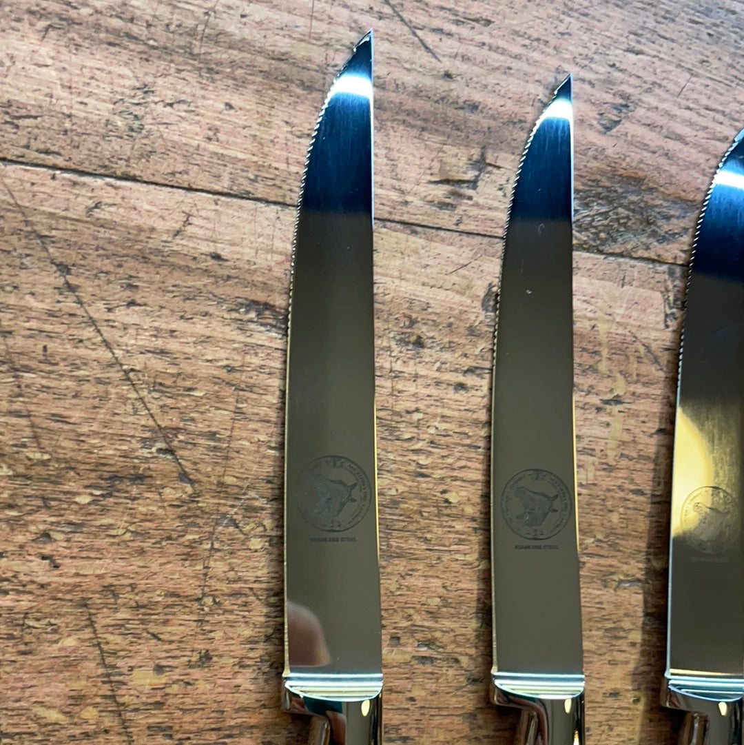 Set of 4 table knives