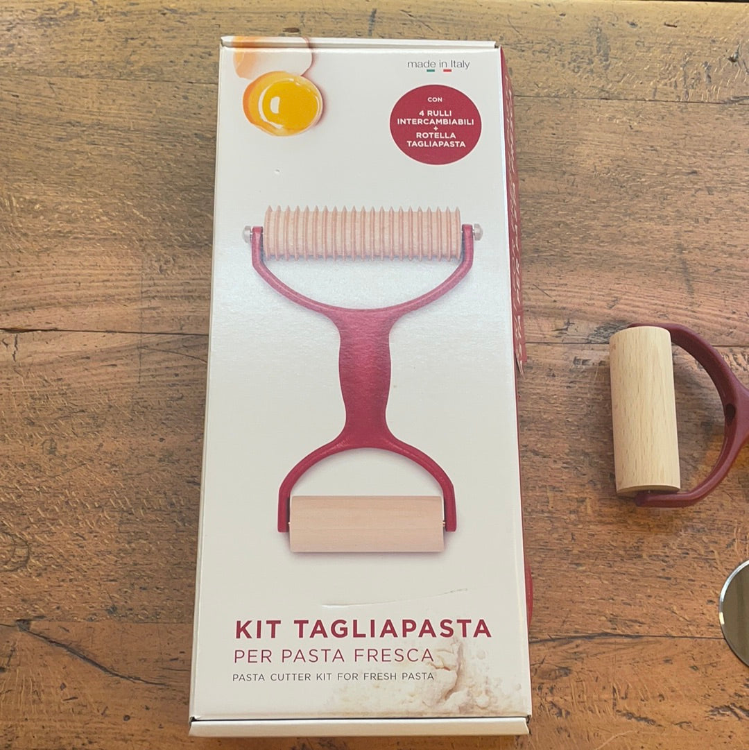 Pasta cutter kit for fresh pasta