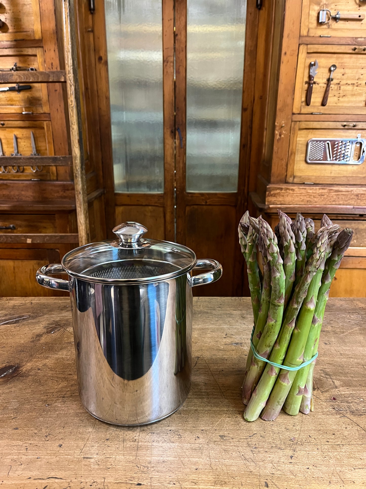 Asparagus pan