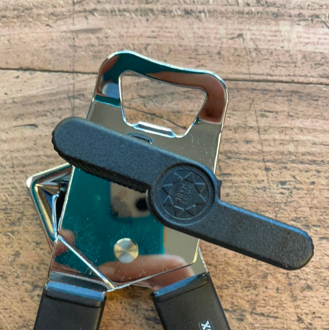 Universal can opener