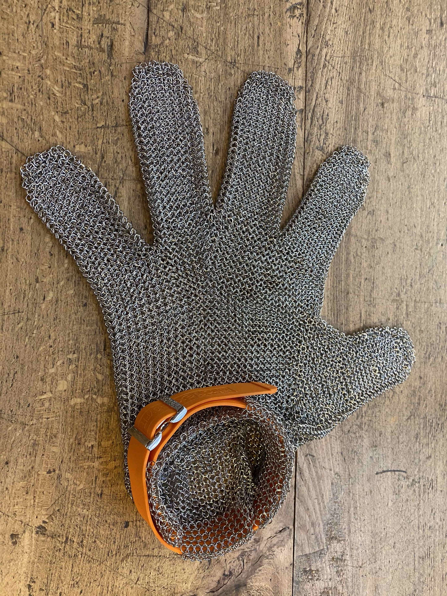 Cut resistant glove 10-10 ½