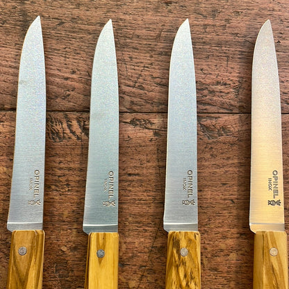 Set of 4 table knives